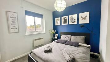 2 slaapkamers, een strijkplank/strijkijzer, wifi, beddengoed