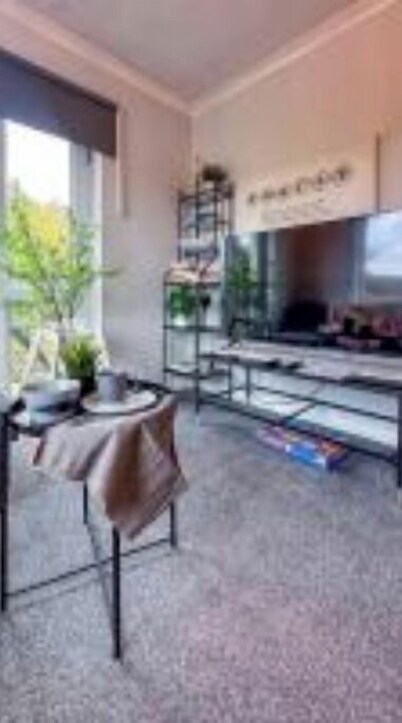 "Blue dreams" stay near Glasgow city