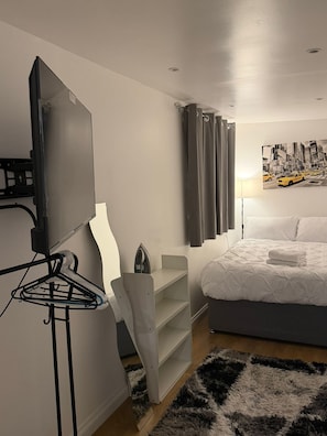 1 chambre, fer et planche à repasser, Wi-Fi