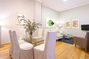 アパートメント | 2 室のベッドルーム、インターネットアクセス