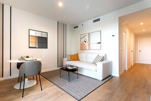 Apartment | 1 bedroom, Internet - Cozy 1 bd Apartment With Terrace Pool and Parking Arruzafa VII (Córdoba)