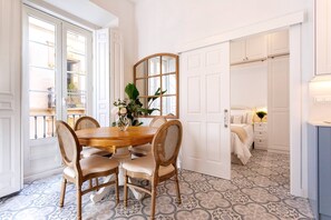 Lejlighed | 2 soveværelser, gratis baby-/barnesenge