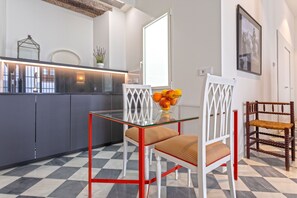 Apartment | 1 bedroom - Cozy Apartment Near City Center San Laureano I (Seville)