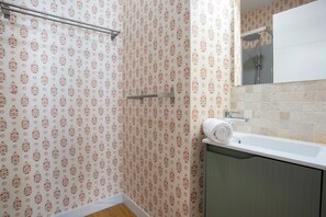 Apartment | 2 bedrooms, Internet