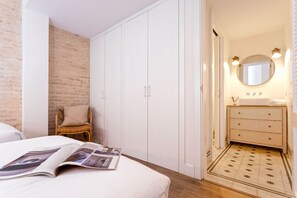 2 bedrooms, Internet - Cozy Apartment in the Center Almirante Lobo I (Seville)