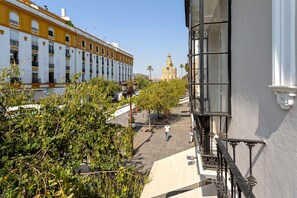 2 bedrooms, Internet - Cozy Apartment in the Center Almirante Lobo I (Seville)