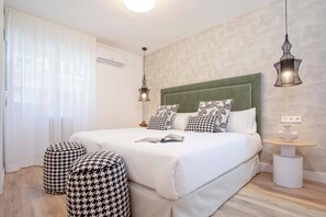 Apartment | 4 bedrooms, Internet