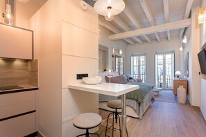 公寓 | 1 多间卧室、高速上网