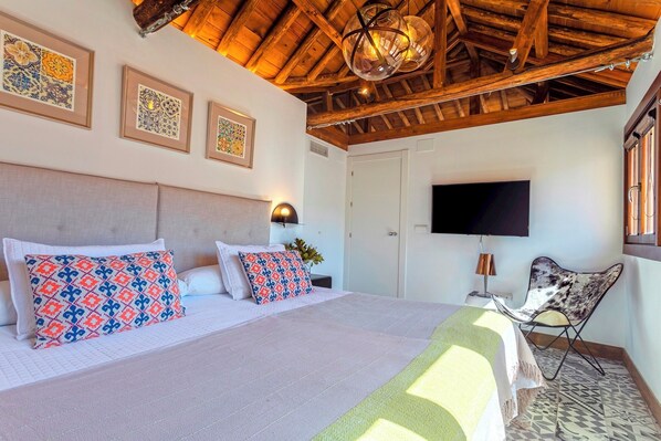 Apartment | 1 bedroom - Excelent 1-bedroom Apartment Near Cathedral Zacatin Penthouse (Granada)