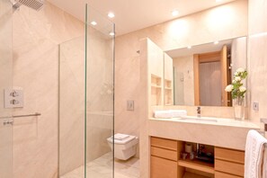 Apartamento | 3 dormitorios y Internet