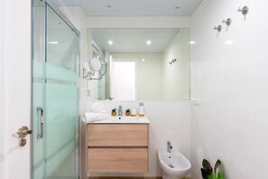 Apartment | 3 bedrooms - Exclusive Apartment in Front of the sea Victoria (Cádiz)