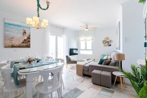 Apartment | 3 bedrooms - Exclusive Apartment in Front of the sea Victoria (Cádiz)