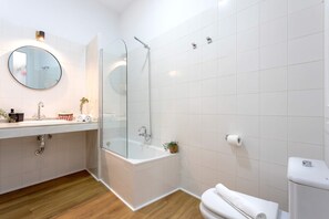 Apartment | 4 bedrooms, Internet