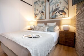 Apartment | 4 bedrooms, Internet - Exclusive Apartment in Seville Center Almansa (Seville)