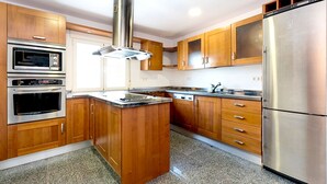 Apartment | 3 bedrooms, Internet - Fabulous Penthouse Prime Location 3 Bd Private Terrace Views to Alhambra Tico Plaza Nueva (Granada)