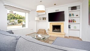 Apartment | 3 bedrooms, Internet - Fabulous Penthouse Prime Location 3 Bd Private Terrace Views to Alhambra Tico Plaza Nueva (Granada)