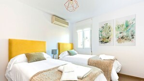 Apartment | 3 bedrooms, Internet - Fabulous Penthouse Prime Location 3 Bd Private Terrace Views to Alhambra Tico Plaza Nueva (Granada)