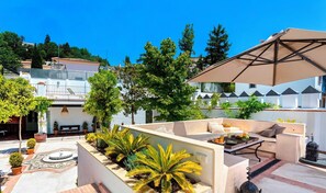 شقة | 3 عدّة غرف نوم وأسرّة أطفال/رضّع (مجانًا)