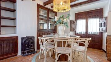 House | 3 bedrooms, Internet