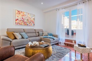 Apartment - Great Penthouse in Prime Location 4 Bb With Terrace Gran Capitan (Granada)