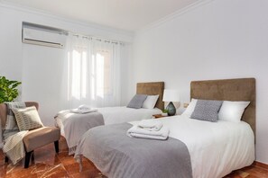 Apartment | 4 bedrooms - Great Penthouse in Prime Location 4 Bb With Terrace Gran Capitan (Granada)