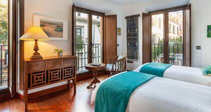 House 4 Bd Terrace Great Location Puerta Real Sevilla