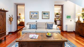 House | 4 bedrooms, Internet