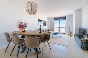House | 4 bedrooms, Internet