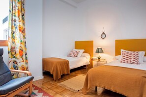 Apartment - Large and Beautiful 4 BD Apartment in Front of the Cathedral Cabildo IV (Seville)