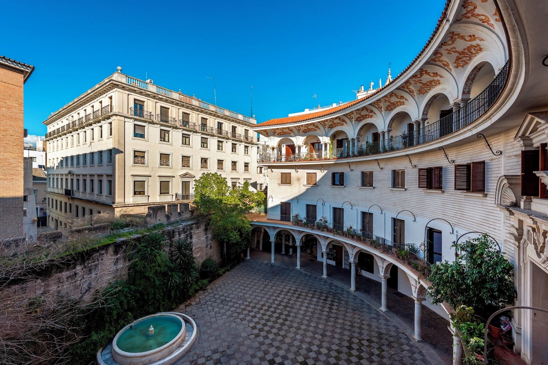 公寓 | 4 間臥室、網路服務