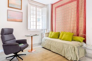 Apartment | 1 bedroom, Internet - Lovely one bd Apartment Near the Cathedral Pasaje Santa Cruz I (Seville)