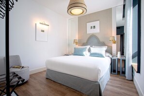 Apartment | 2 bedrooms, Internet - Luxury Apartment Torre del Oro View IV (Seville)