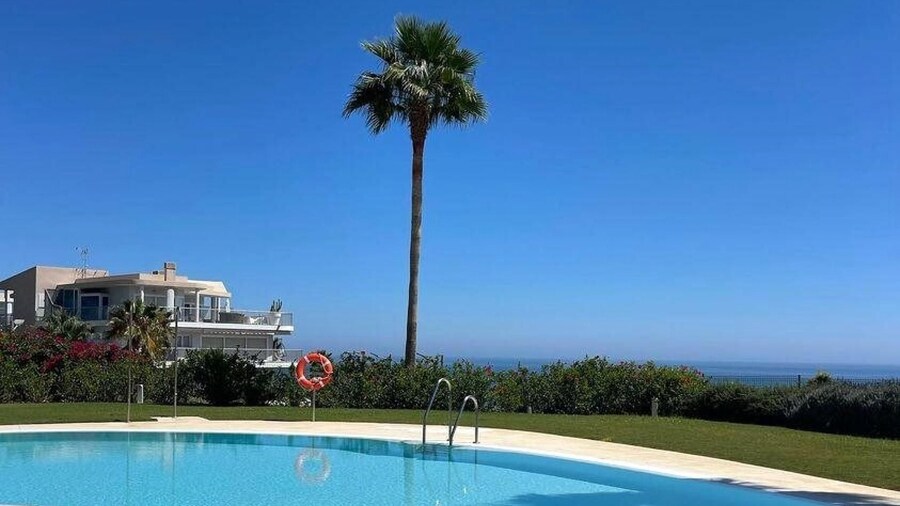 Luxury Apartment With Sea View