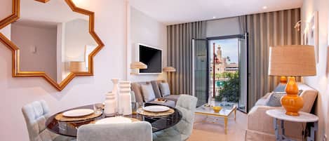 2 عدّة غرف نوم وخدمة الإنترنت