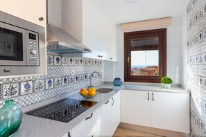 Apartment | 4 bedrooms, Internet - Magnificent 4 Bd House With Private Pool Carmen del Cipres (Granada)