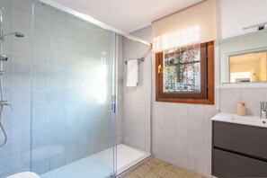 4 bedrooms, Internet - Magnificent 4 Bd House With Private Pool Carmen del Cipres (Granada)