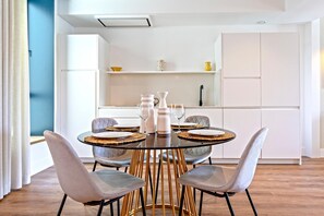 Apartment | 2 bedrooms, Internet - Luxury Apartment Torre del Oro View I (Seville)