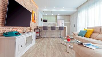 Apartment | 2 bedrooms, Internet