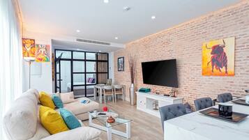 Apartment | 2 bedrooms, Internet