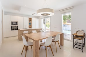 Villa | 4 bedrooms, Internet - Lux Villa With Private Pool and Garden El Noruego (Marbella)