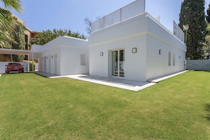 Villa | 4 bedrooms, Internet - Lux Villa With Private Pool and Garden El Noruego (Marbella)