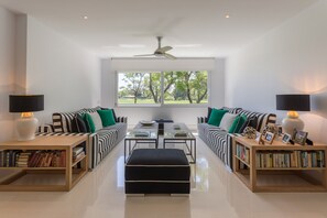 Villa | 4 bedrooms, Internet - Lux Villa With Private Pool and Garden El Noruego (Marbella)