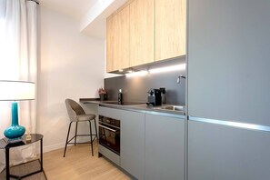 Apartment - Modern 1BD Apartment With Terrace Pool and Parking Arruzafa I (Córdoba)