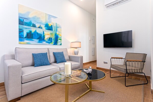 Apartment - Modern 1 BD Apartment in the City Center Recaredo VII (Seville)