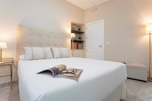 Apartment | 3 bedrooms, Internet - Modern Apartment in Cordoba Center Tendillas II (Córdoba)