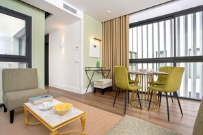 公寓 | 2 間臥室、網路服務