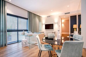 2 chambres, lits bébé (gratuits)