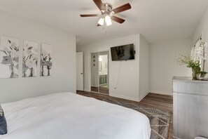 Desk, iron/ironing board, travel crib, WiFi