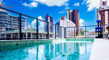 Una piscina cubierta