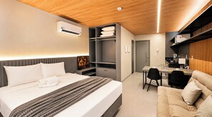 Studio | WiFi (free), bed sheets - Simple Smart - LikeHome Hospedagens (João Pessoa)